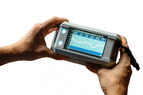 RoQ Handheld ����������� ���������� ��������� ������� �������
